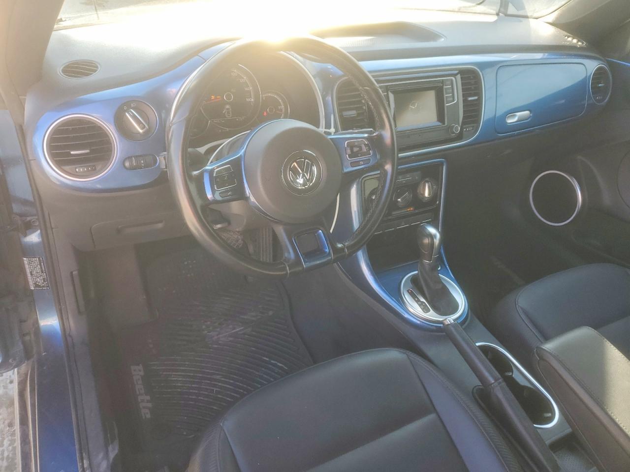 2019 VOLKSWAGEN Beetle