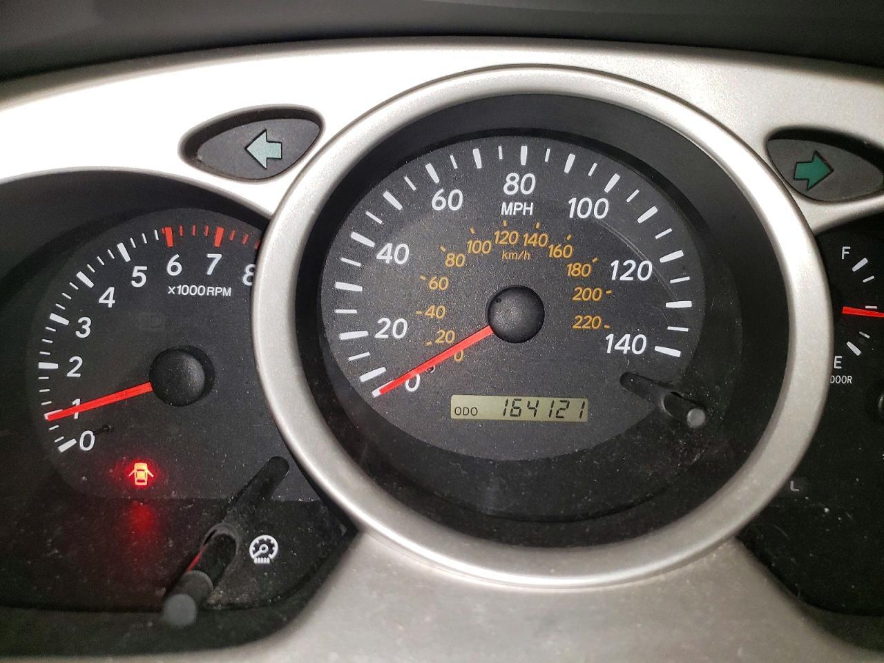 2004 TOYOTA HIGHLANDER