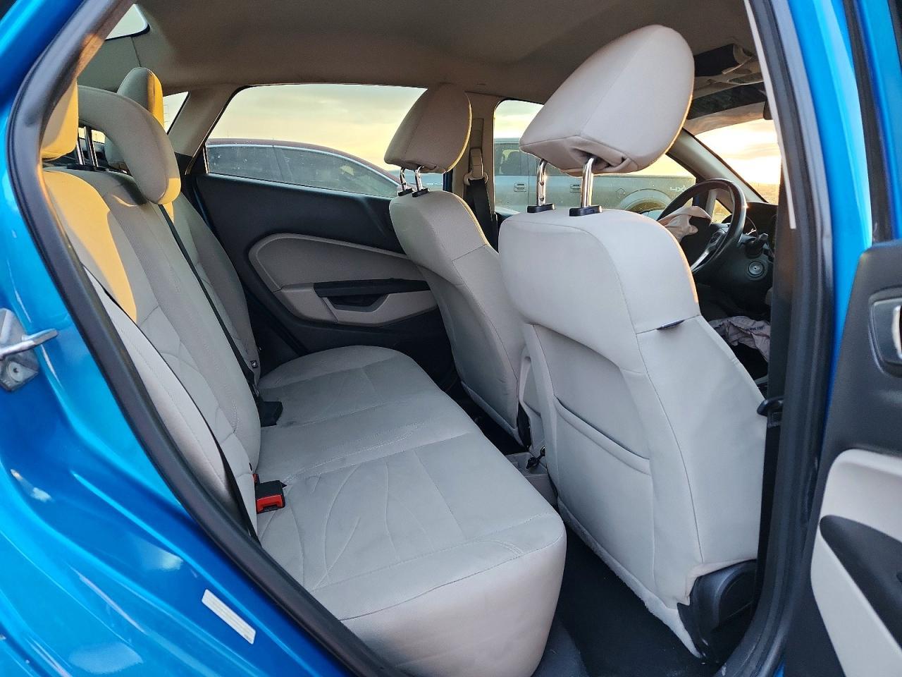 2014 FORD Fiesta