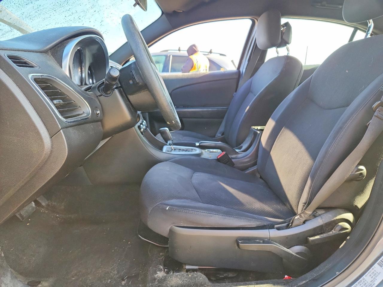 2012 CHRYSLER 200