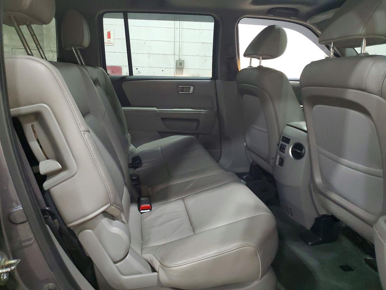 2015 HONDA PILOT