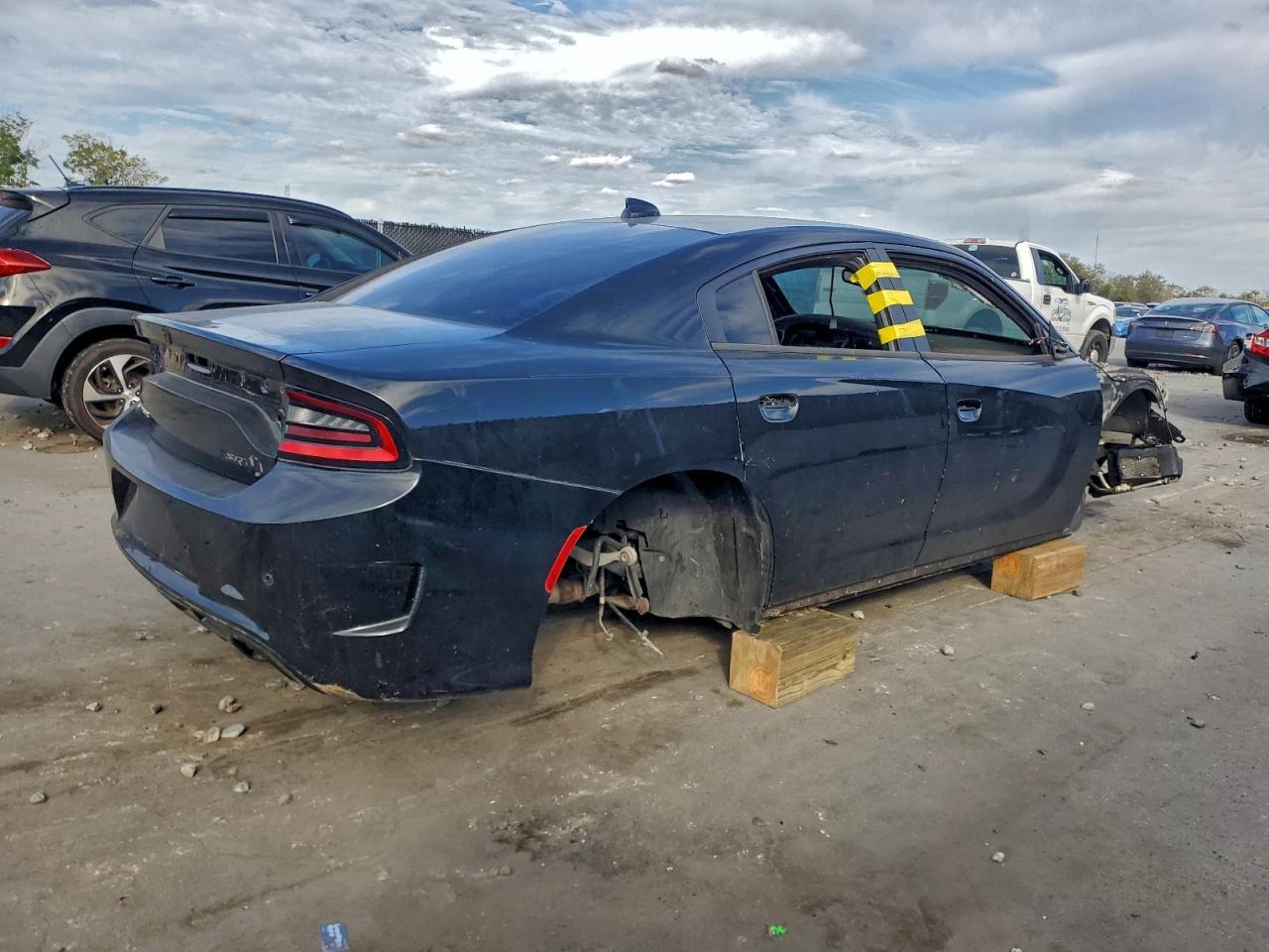 2017 DODGE CHARGER