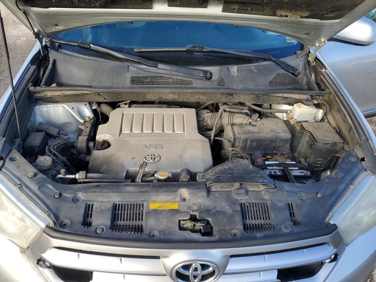 2013 TOYOTA HIGHLANDER