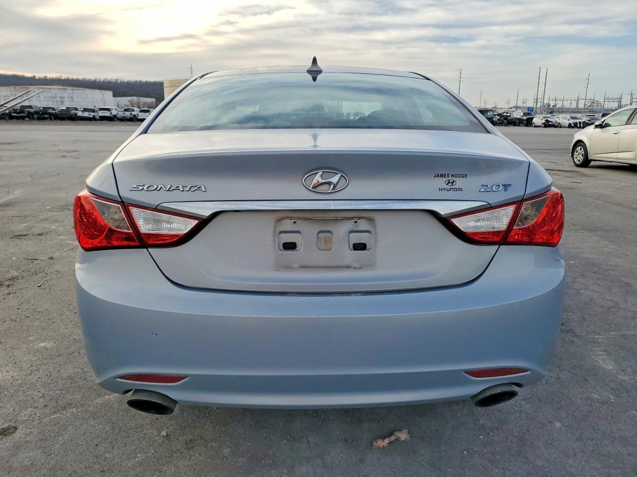 2011 HYUNDAI SONATA