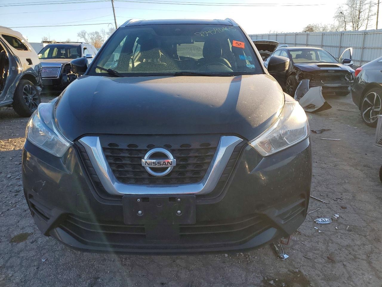 2020 NISSAN KICKS