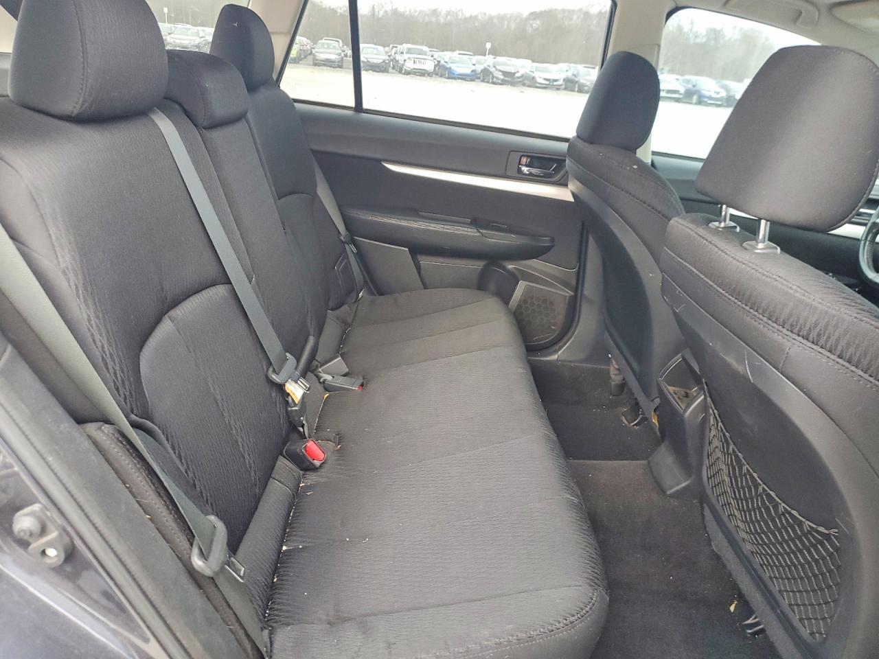 2010 SUBARU Outback