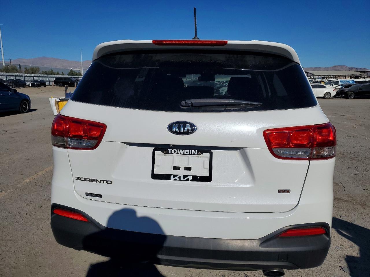 2016 KIA SORENTO