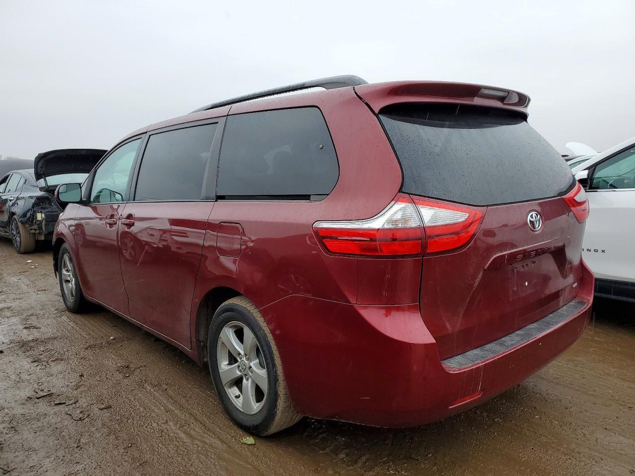 2015 TOYOTA SIENNA