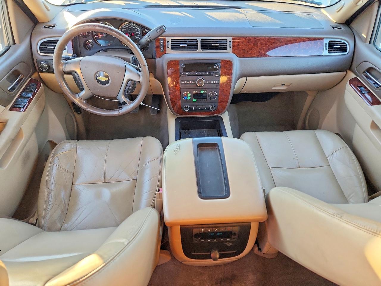 2011 CHEVROLET Tahoe