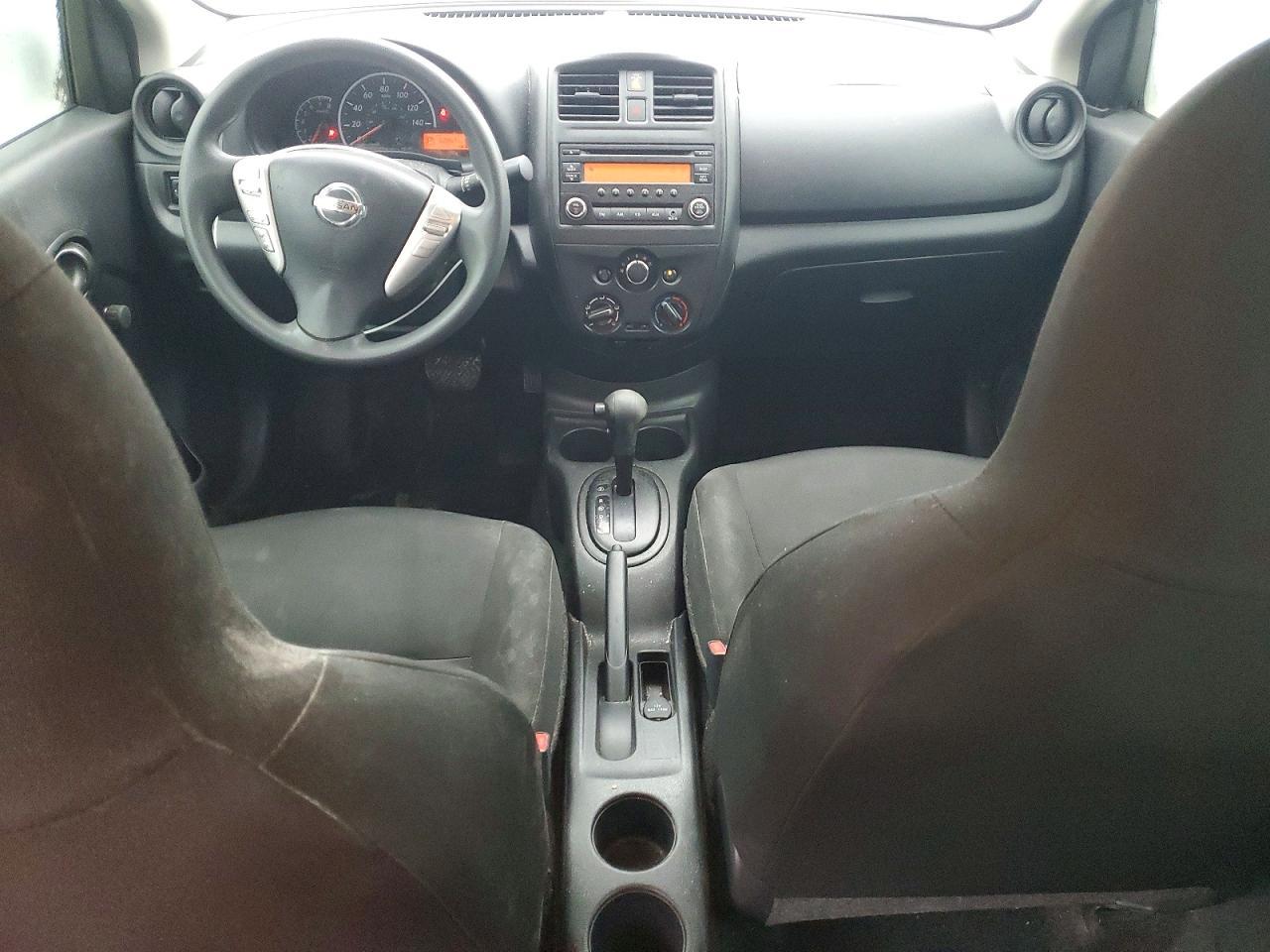 2016 NISSAN VERSA