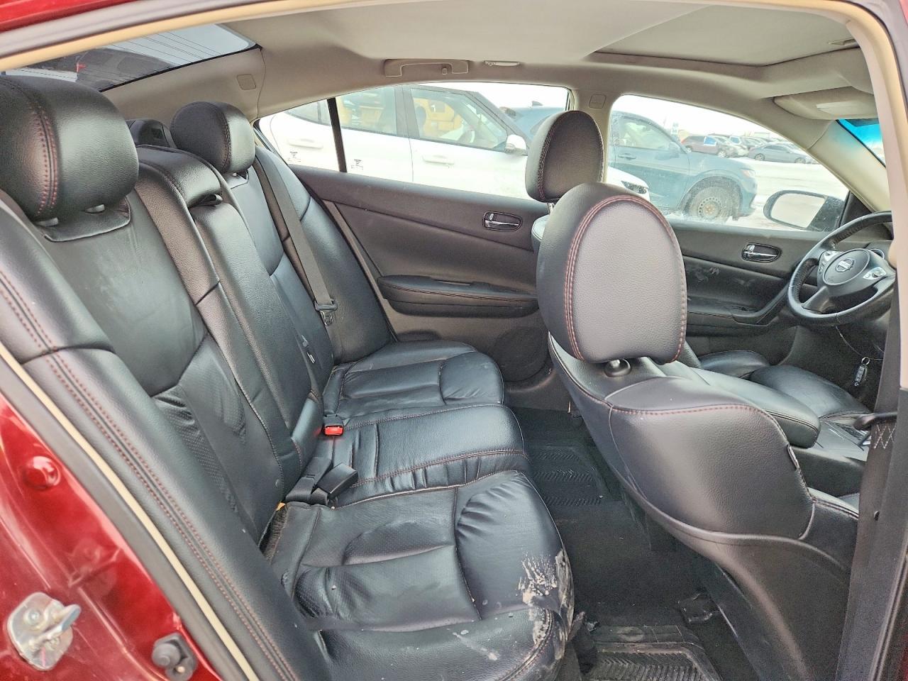 2013 NISSAN Maxima