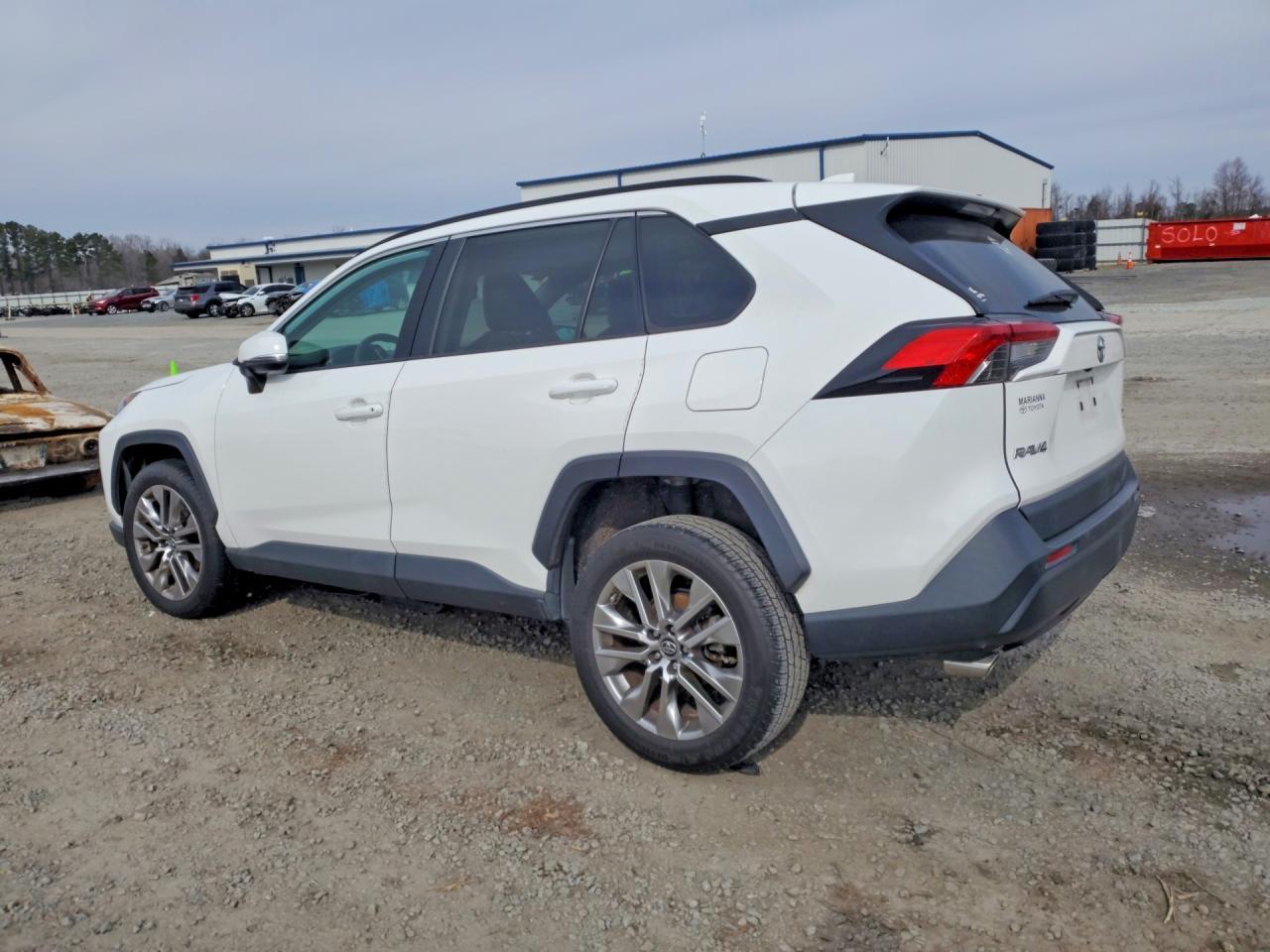 2019 TOYOTA RAV4