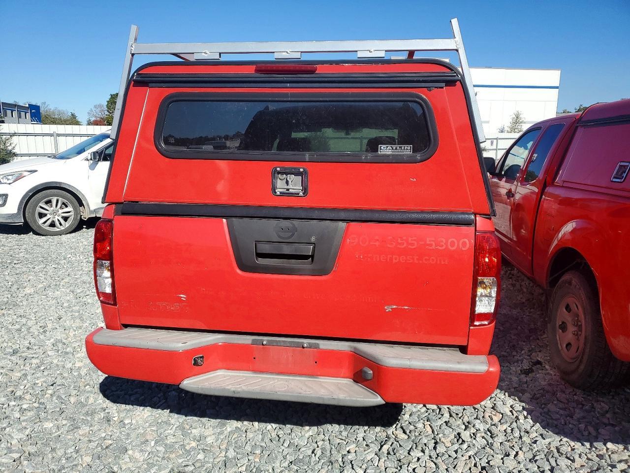 2017 NISSAN Frontier