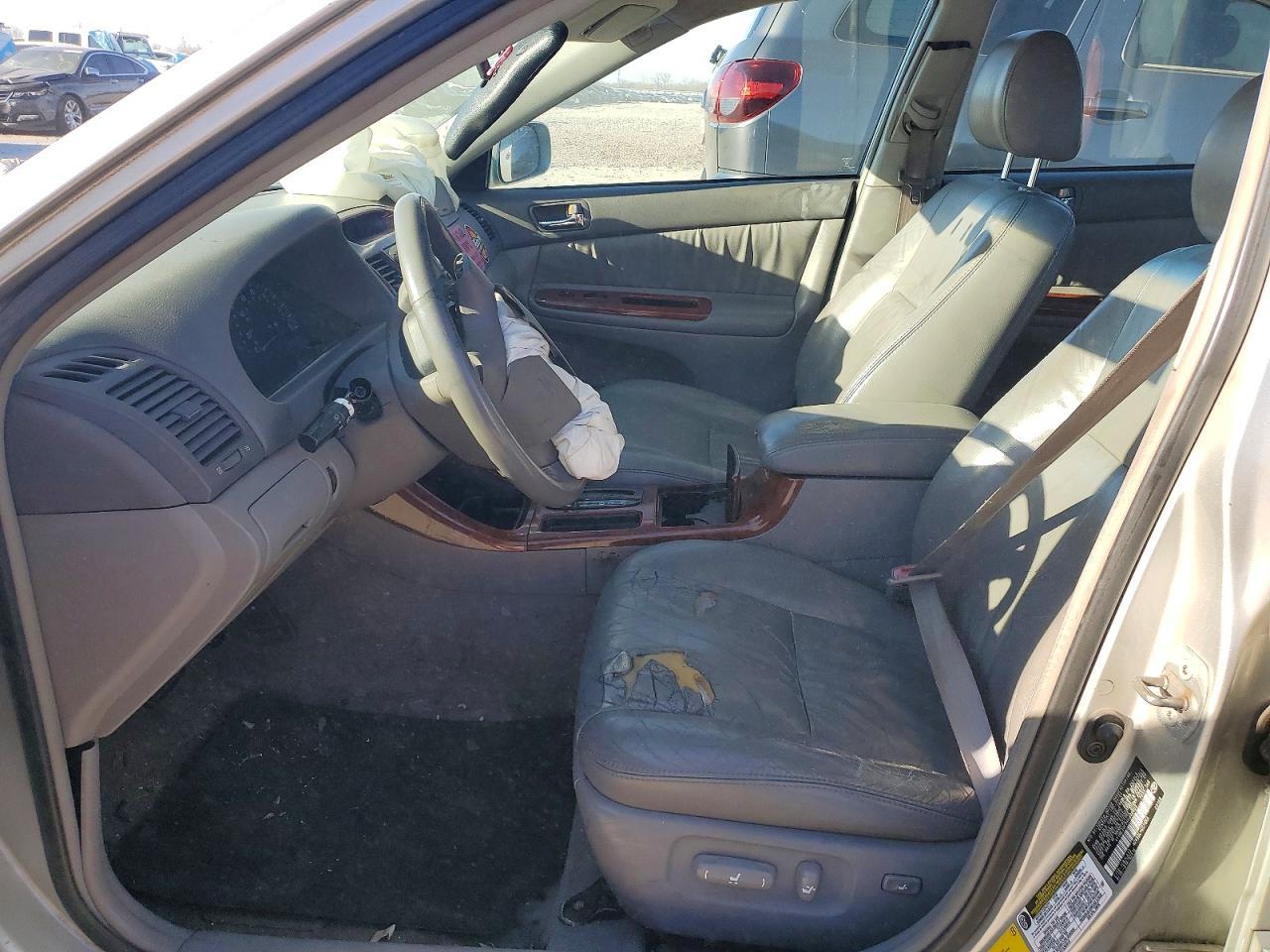 2004 TOYOTA CAMRY