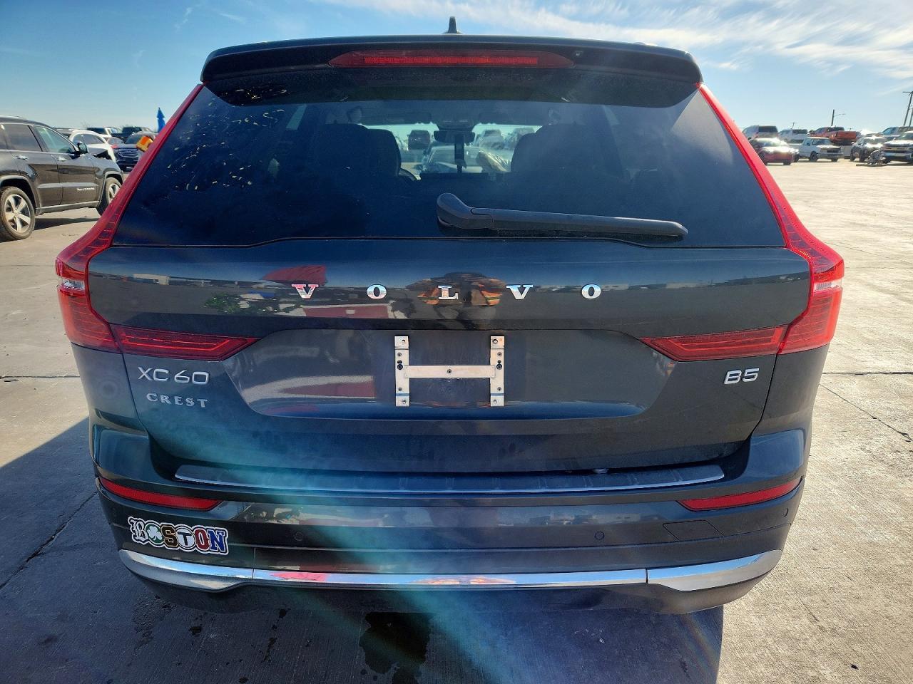 2022 VOLVO XC60
