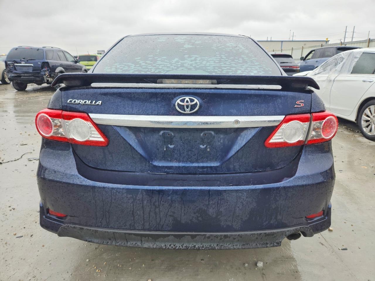 2013 TOYOTA COROLLA