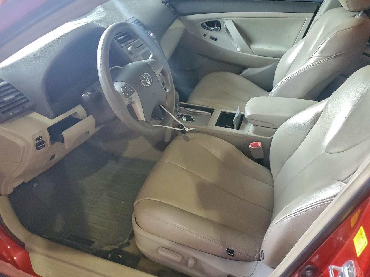 2011 TOYOTA CAMRY