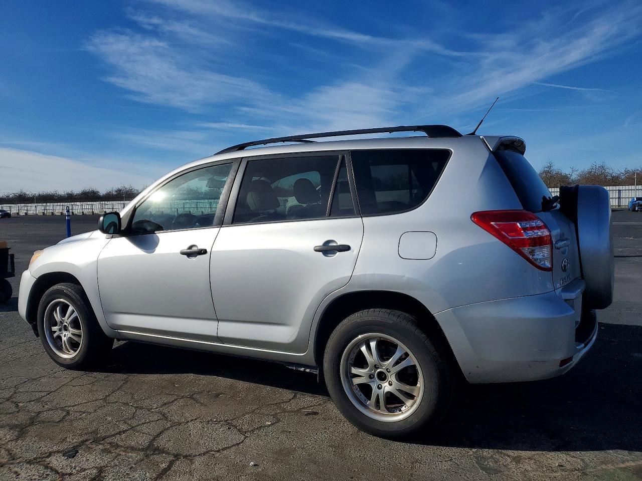 2011 TOYOTA RAV4