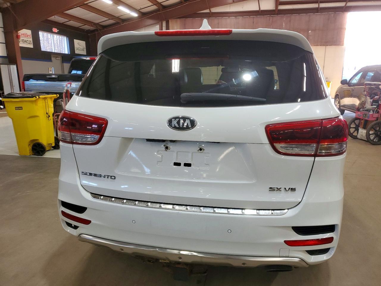 2016 KIA SORENTO