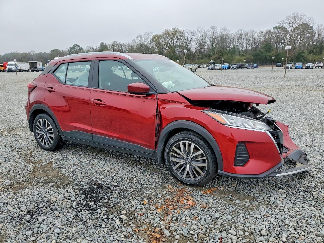 2022 NISSAN KICKS