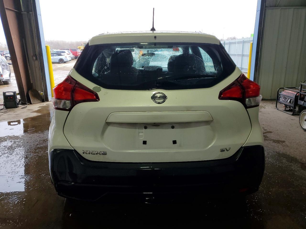 2018 NISSAN KICKS