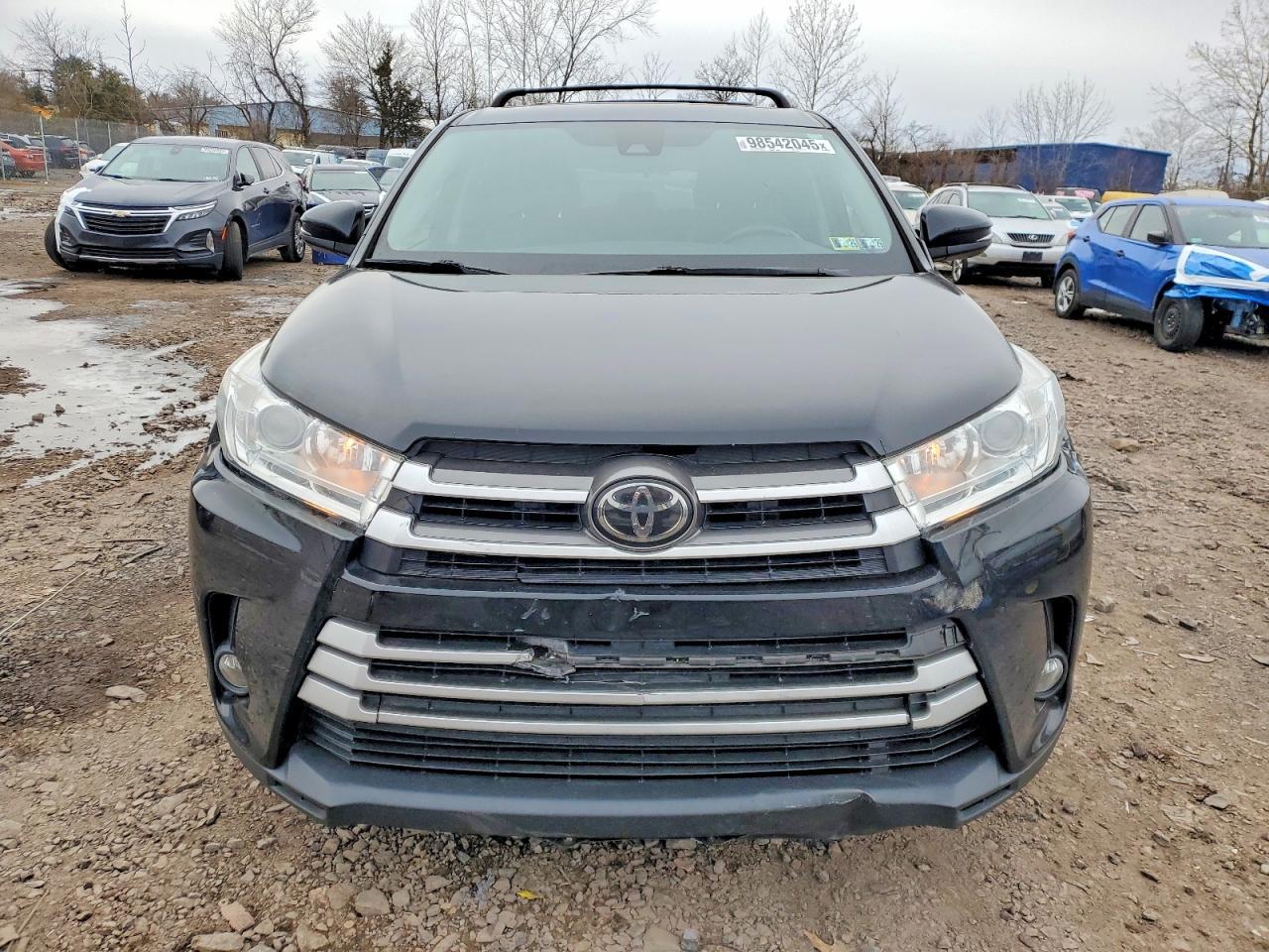 2017 TOYOTA HIGHLANDER