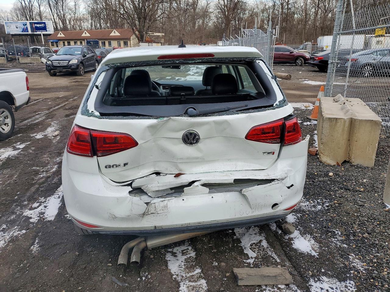 2017 VOLKSWAGEN GOLF