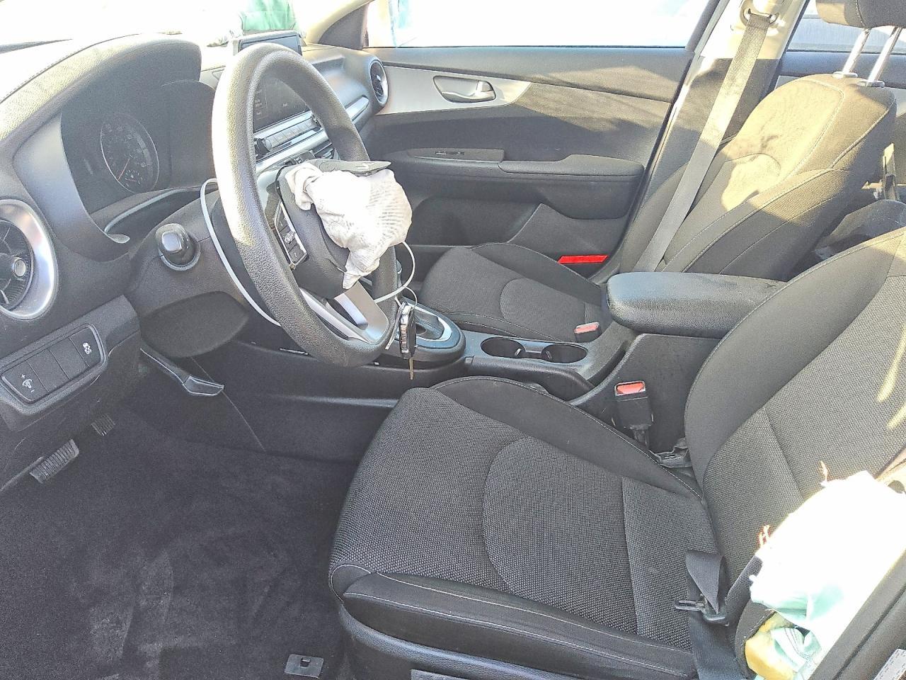 2023 KIA FORTE