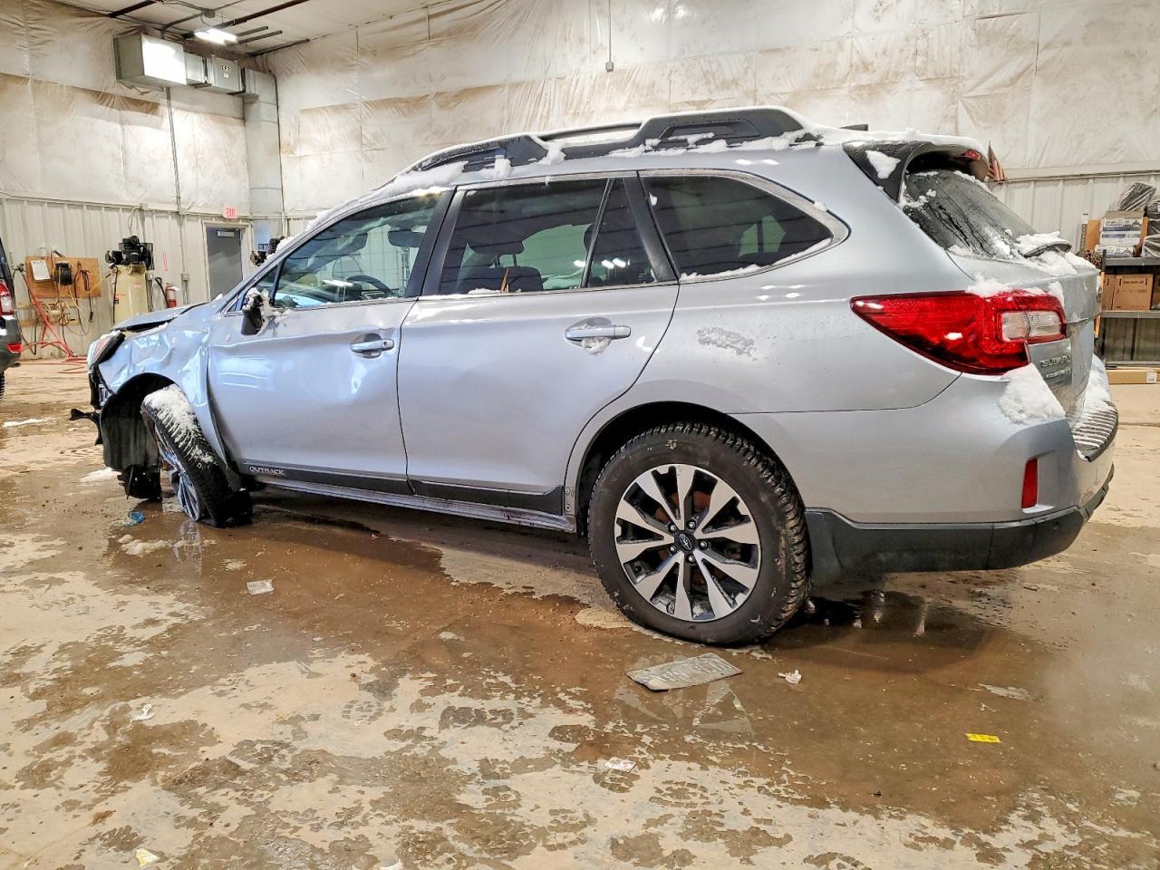 2017 SUBARU Outback