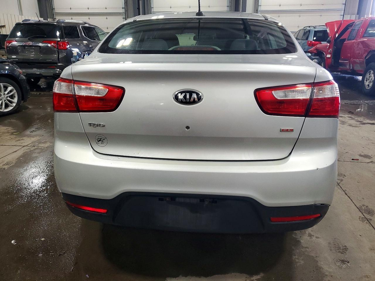 2013 KIA RIO