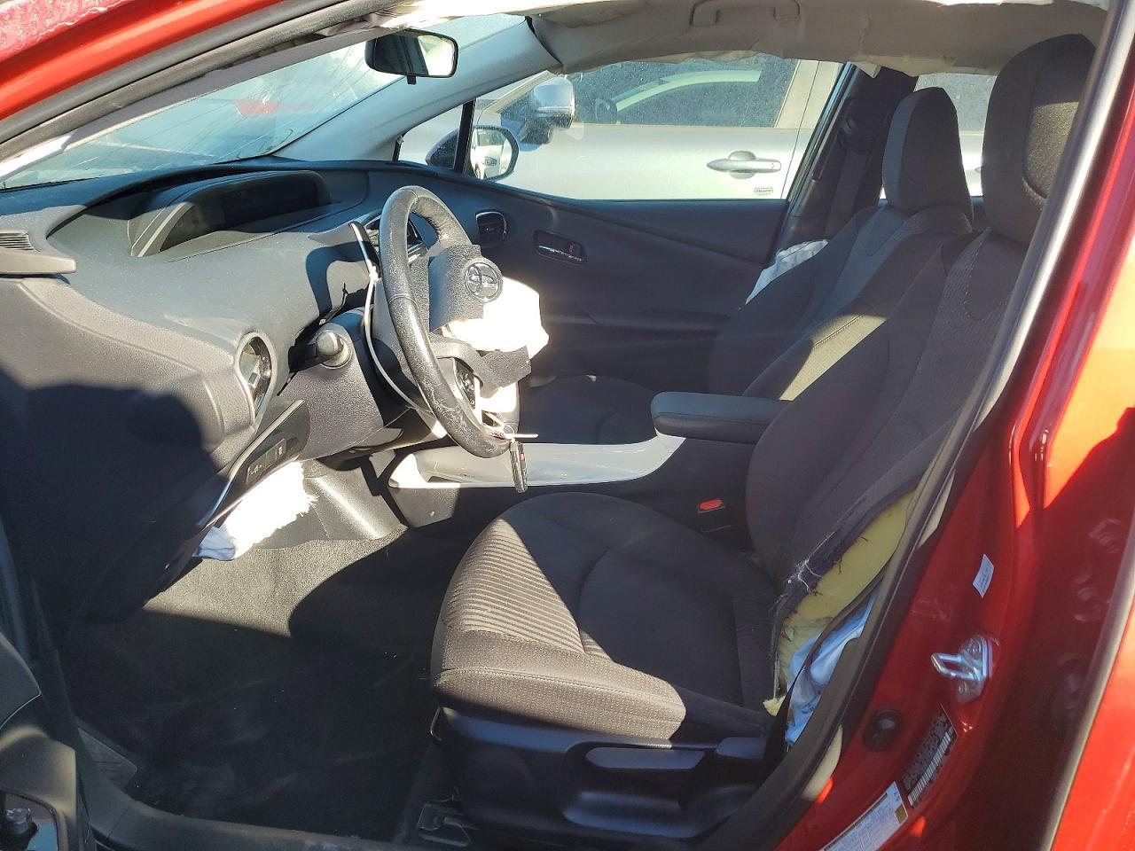 2016 TOYOTA PRIUS