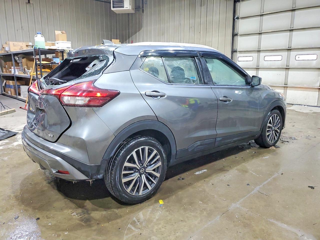 2021 NISSAN KICKS