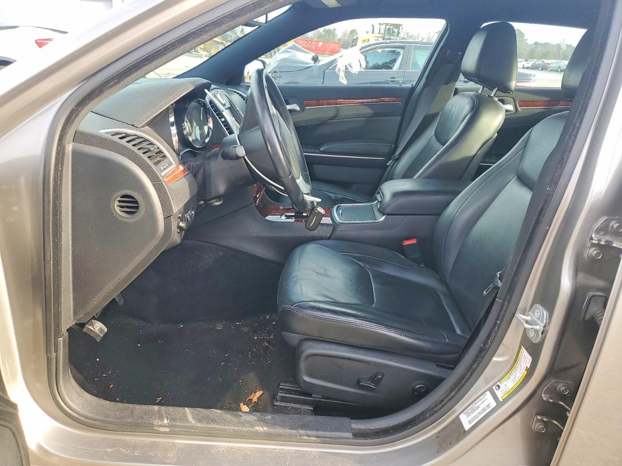 2014 CHRYSLER 300