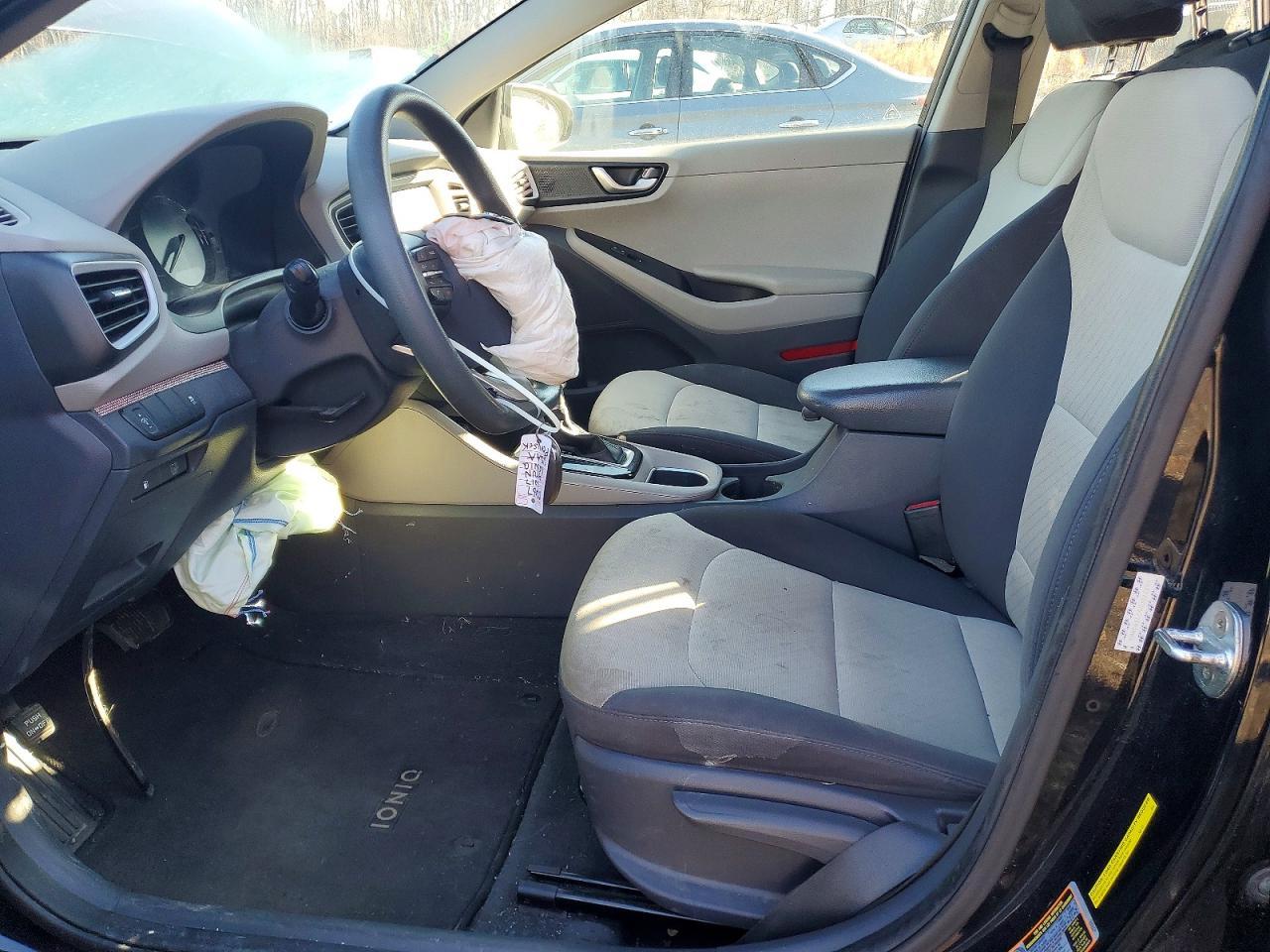 2017 HYUNDAI Ioniq