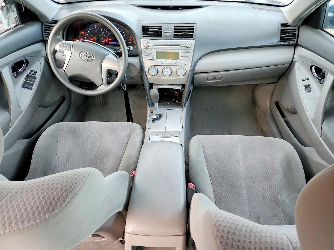 2011 TOYOTA CAMRY