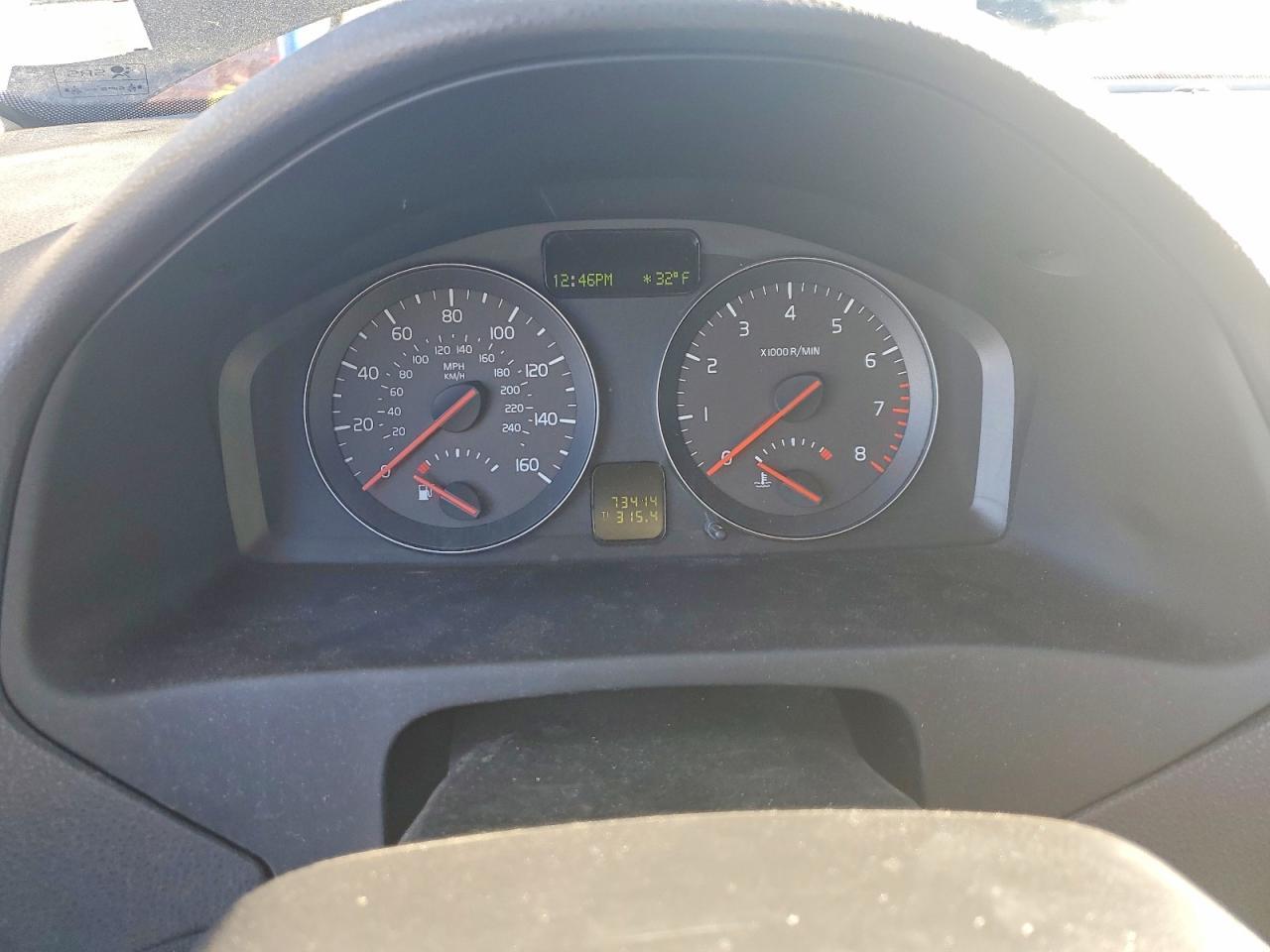 2010 VOLVO S40