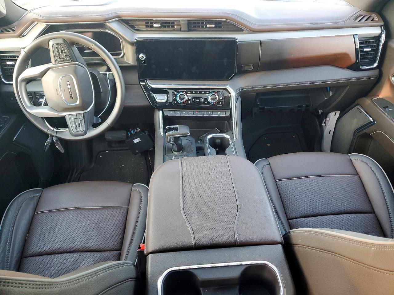 2024 GMC Sierra