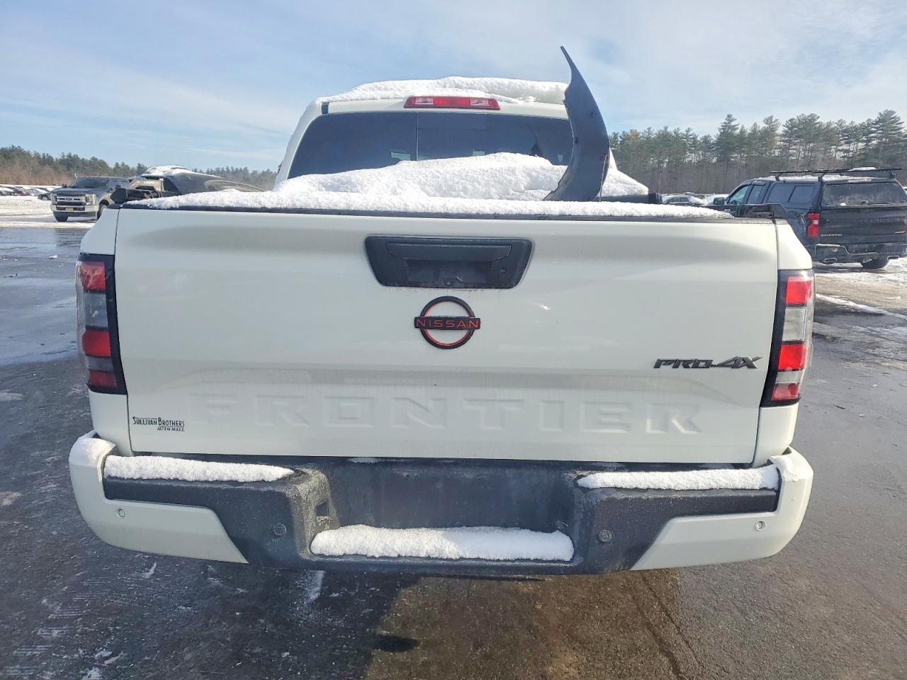 2023 NISSAN Frontier