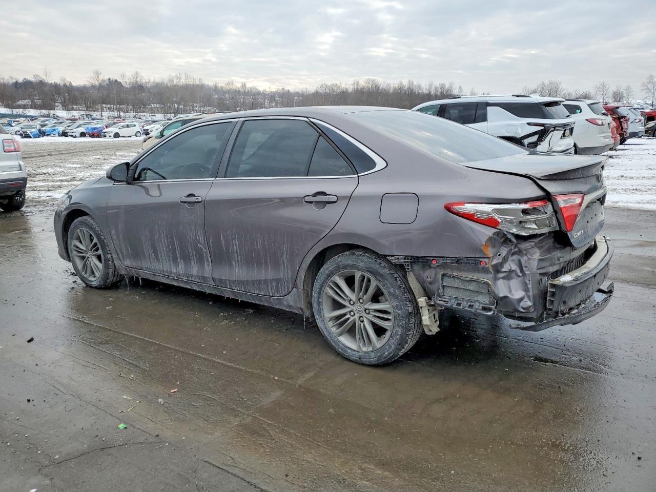 2015 TOYOTA CAMRY