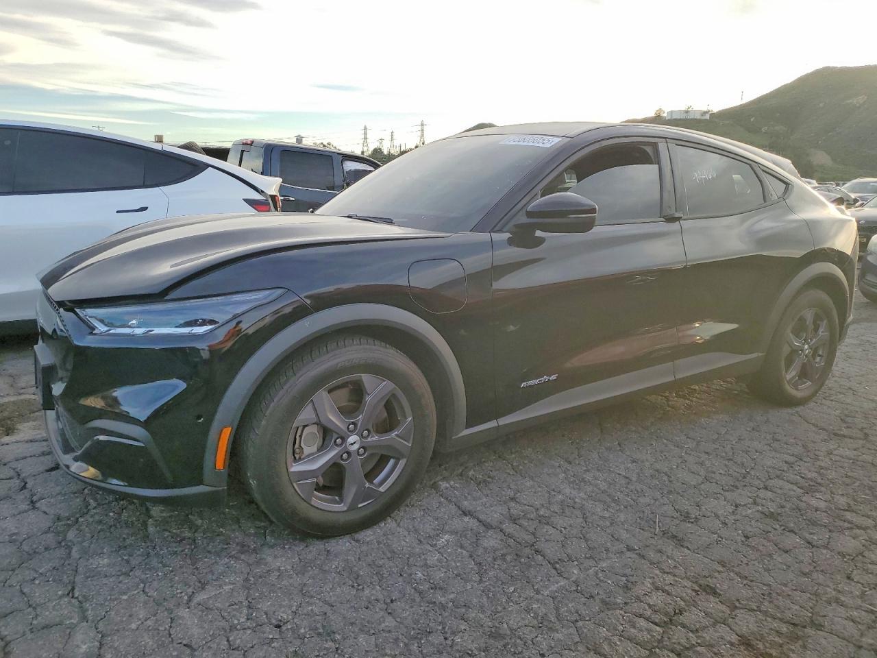2022 FORD Mustang Mach-E