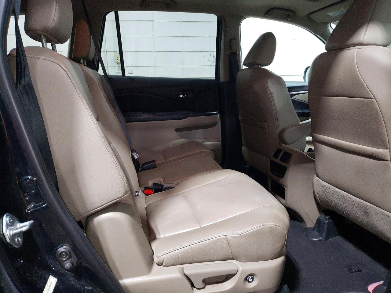 2016 HONDA PILOT