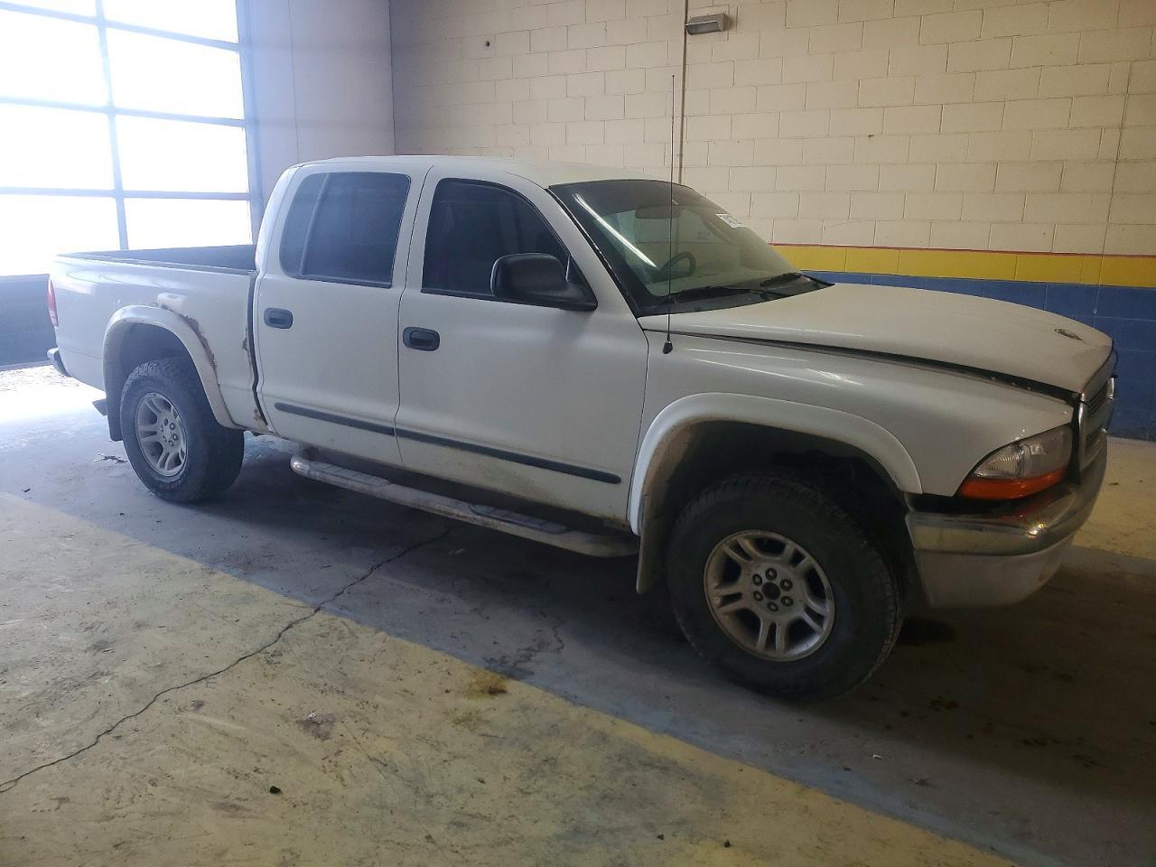 2004 DODGE Dakota