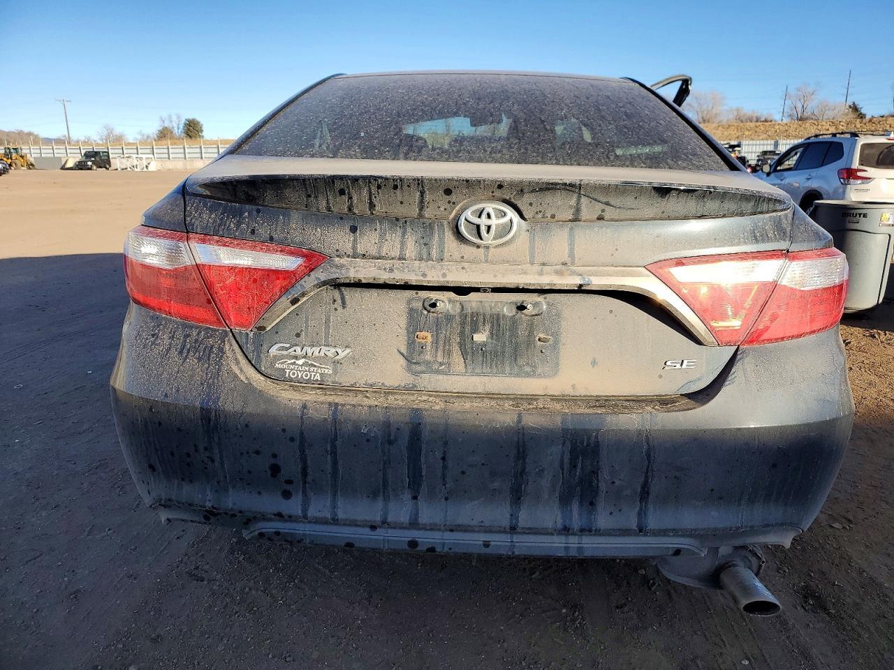 2016 TOYOTA CAMRY