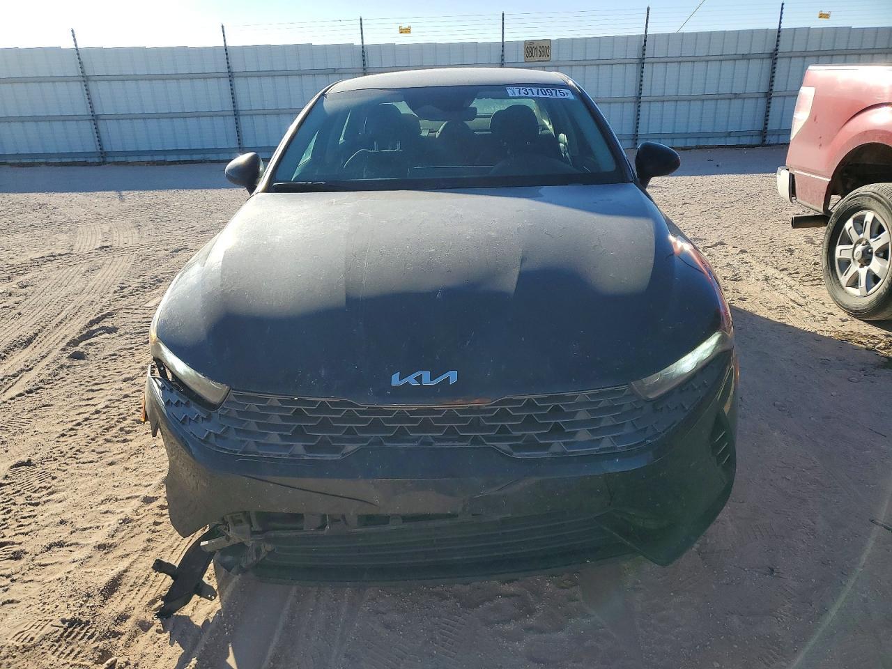 2022 KIA K5