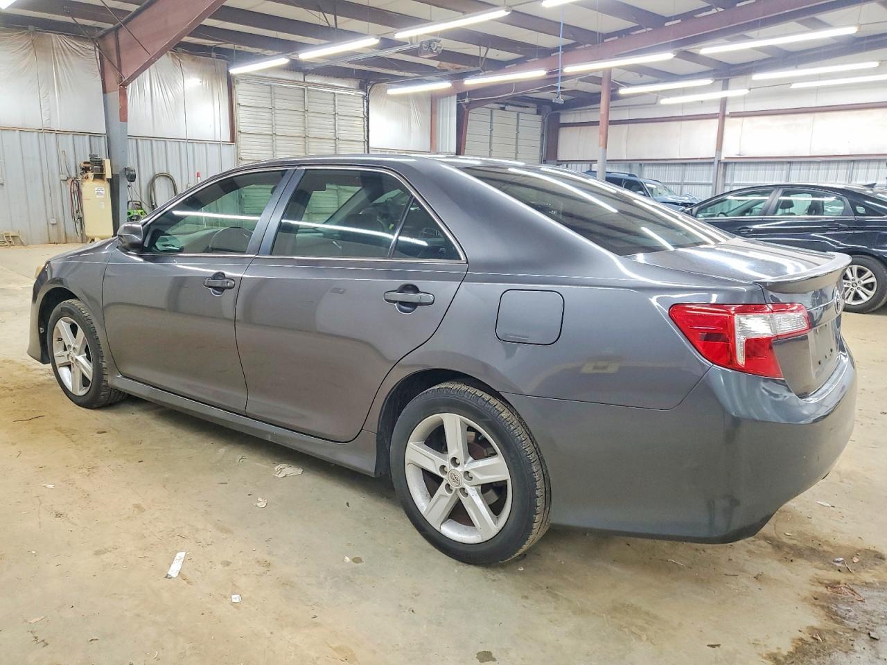 2013 TOYOTA CAMRY