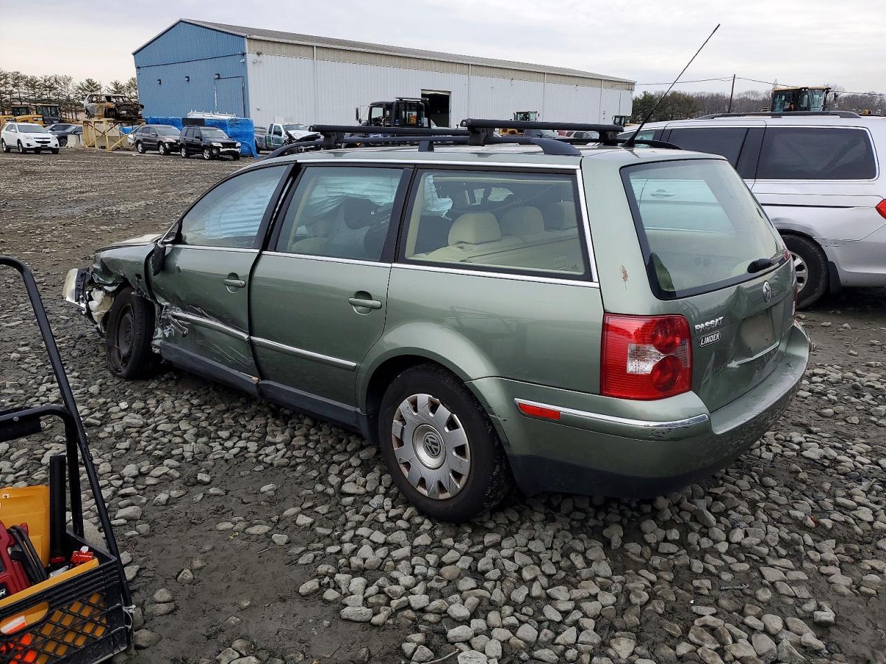 2003 VOLKSWAGEN Passat