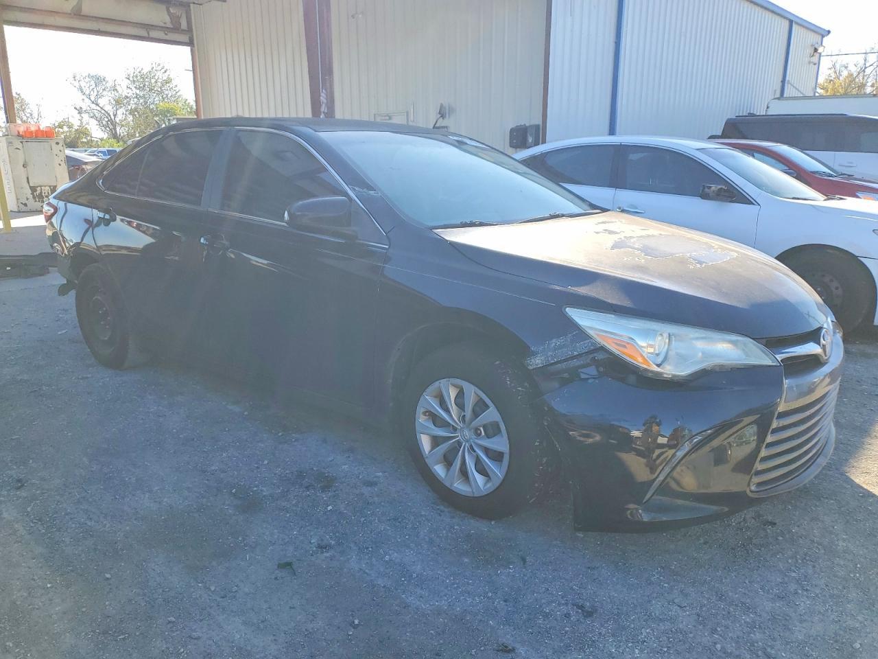 2015 TOYOTA CAMRY