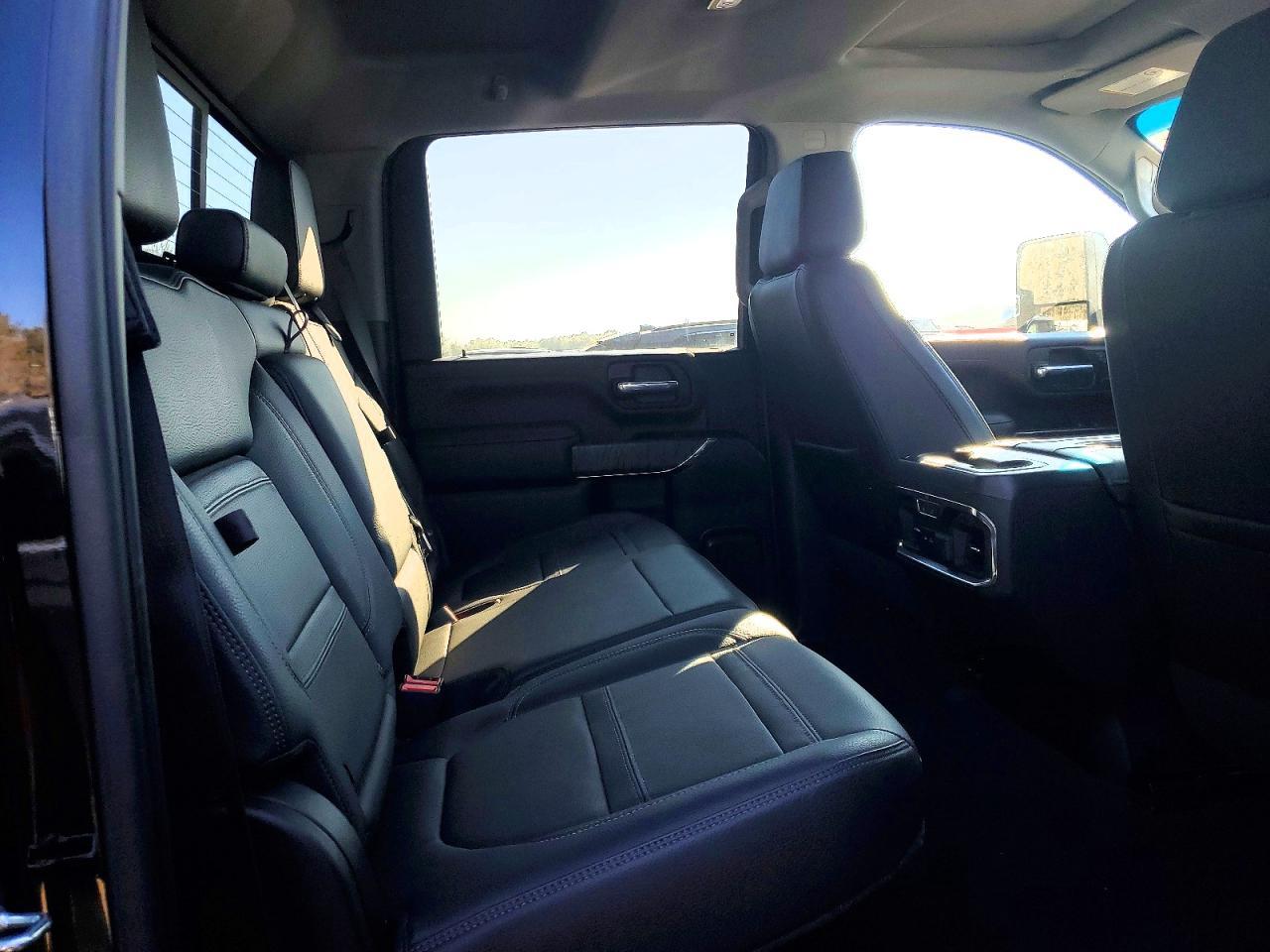 2023 GMC Sierra