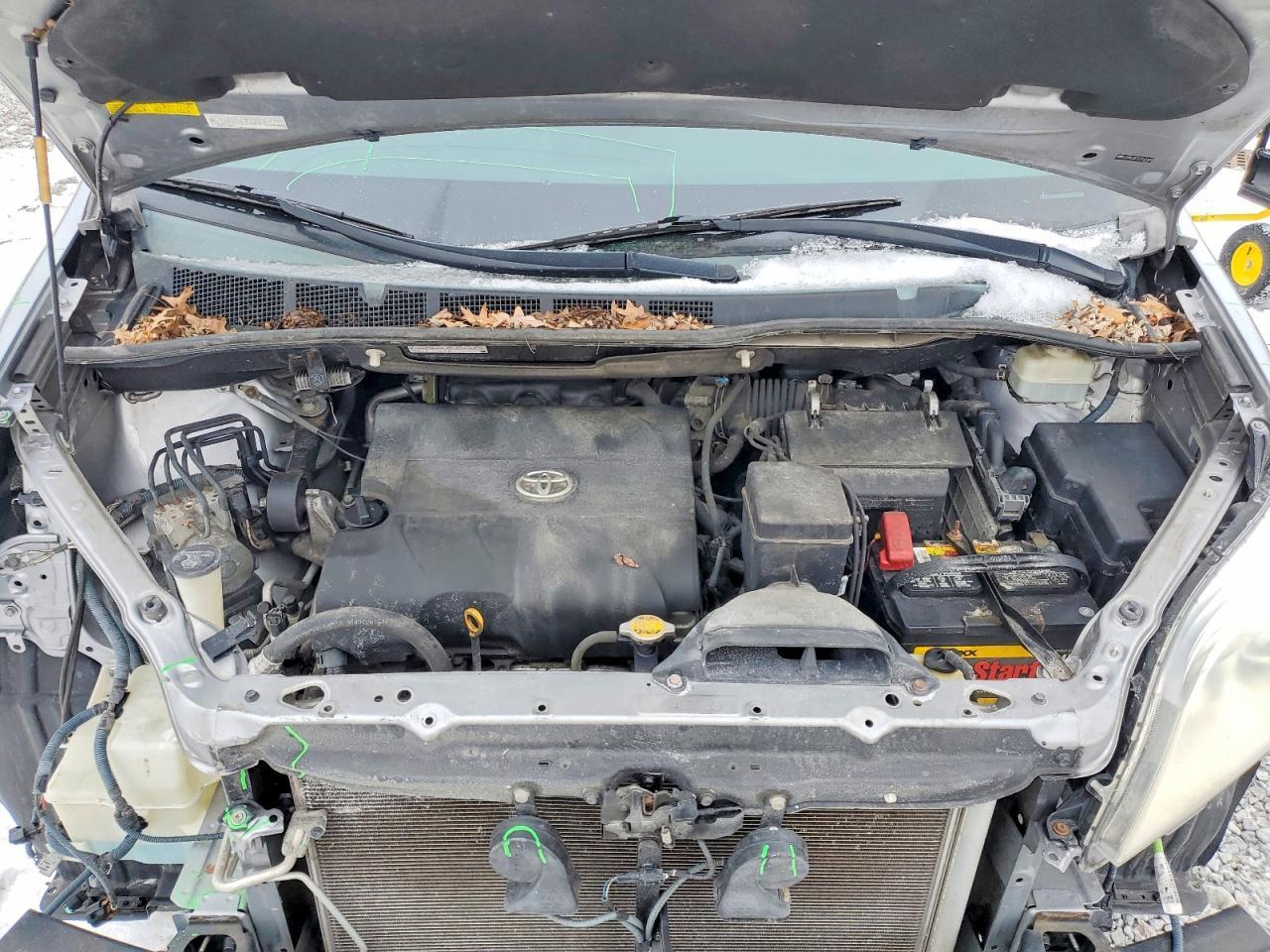 2012 TOYOTA SIENNA