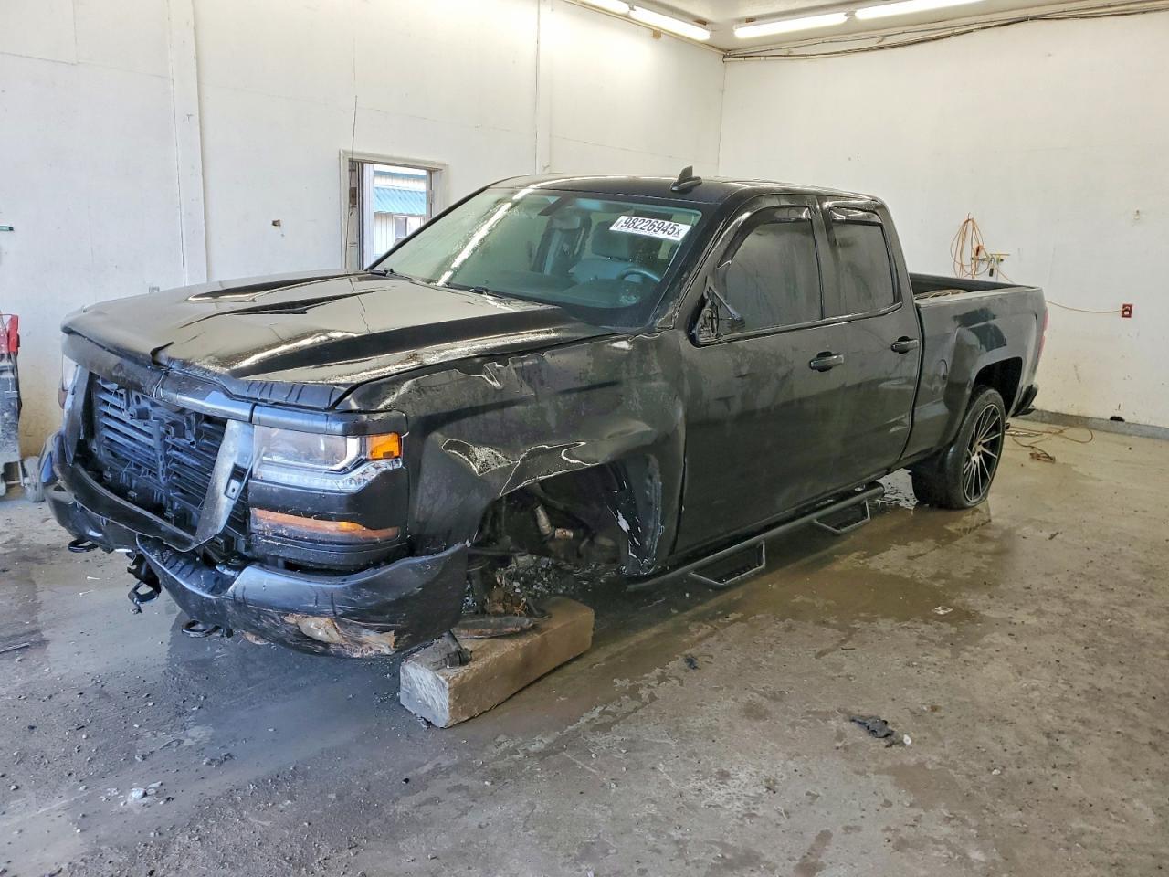 2017 CHEVROLET Silverado